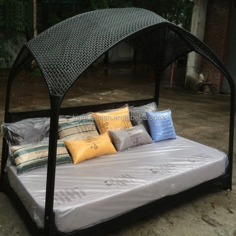 New Design of Rattan Sunbed with Canopy Beach Wicker Rattan Day Beds Used Outdoor Furniture