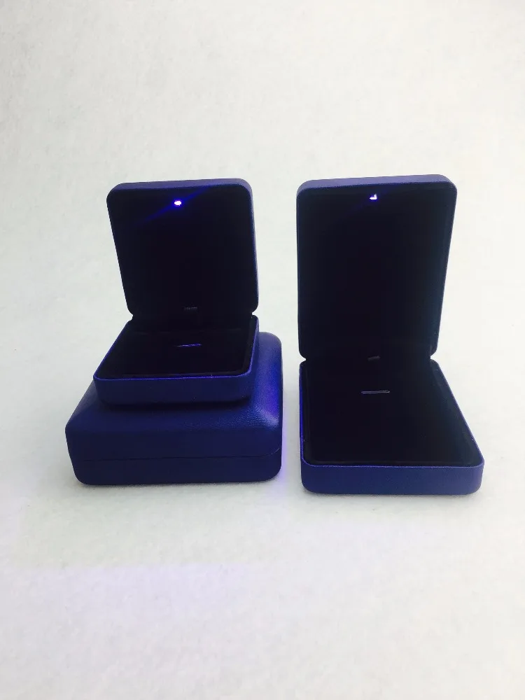 
navy blue luxury leather with LED lights jewelry gift classic pu box manufactucer custom design pendant unique design jewellery 