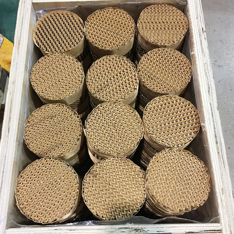 Small Diameter Gauze Structured Packing for Small Columns