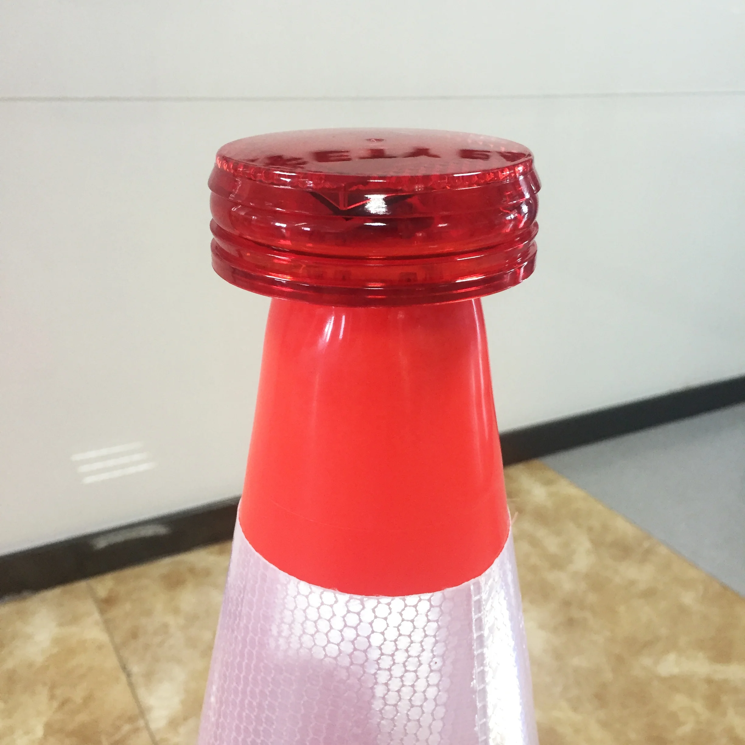 Mini LED solar traffic cone AB-SU830 Durable flash warning light