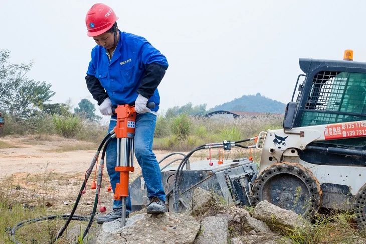 
26kg Concrete Breaking Ani-vibration Hand Held Hydraulic Breaker 