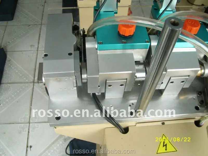 straight socks toe closing machine