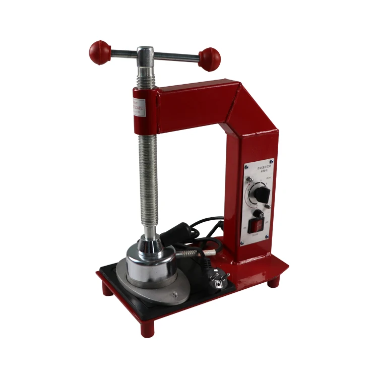 Lever punch tyre vulcanizing machine