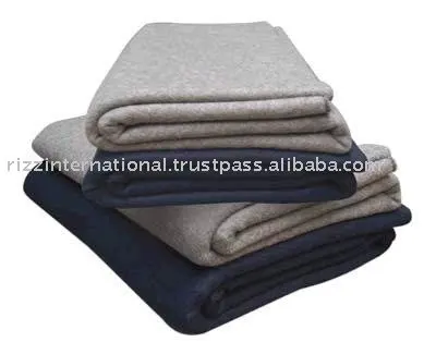 Военное одеяло из переработанной шерсти