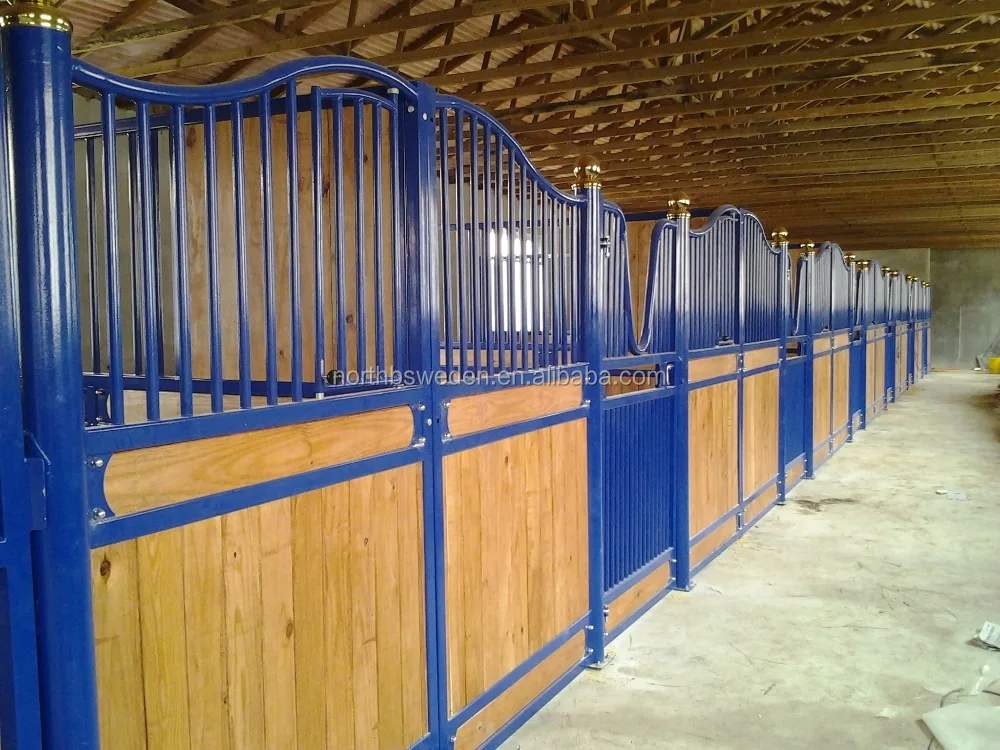 equestrian horse box with hinge door