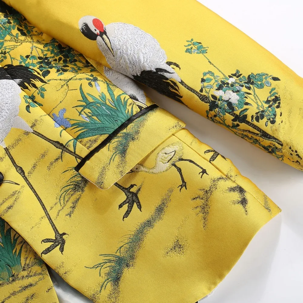 
Mens Fashion Shawl Lapel Jacquard Red-crowned Crane Blazer Gold Yellow Party Singers Costume Wedding Groom Suit Jacket 