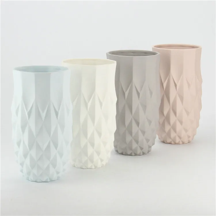 Unglazed Nude Matt Rhombus Fluted Table Decorative Ceramic Flower Vase