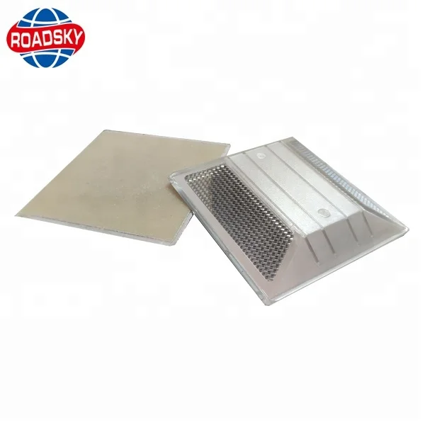 Белые дорожные отражатели кошачий глаз дорожный клей