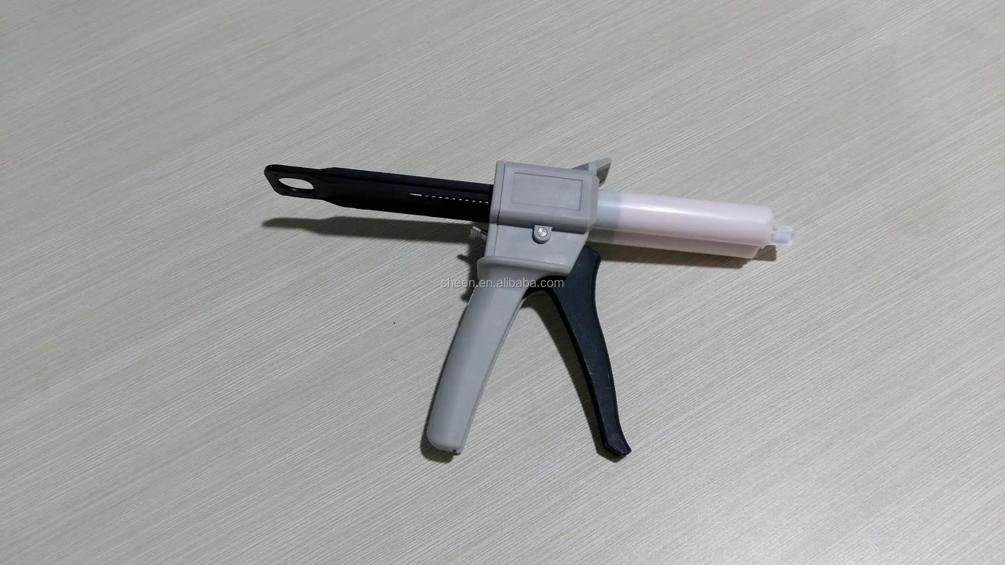 Низкая жаропрочных и хорошее thixotropism теплопроводящие гель для сетевого сервера