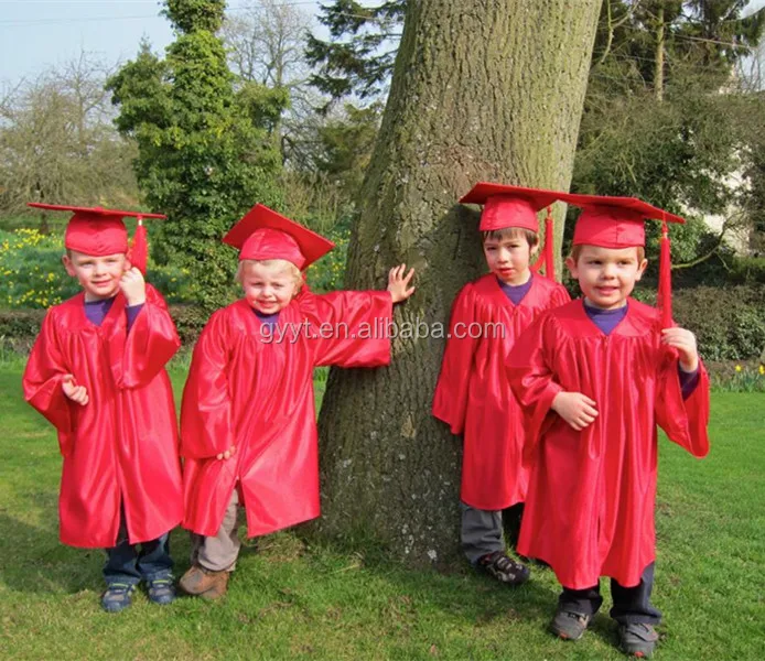 kindergarten school uniform new design graduation gown and cap set 2017