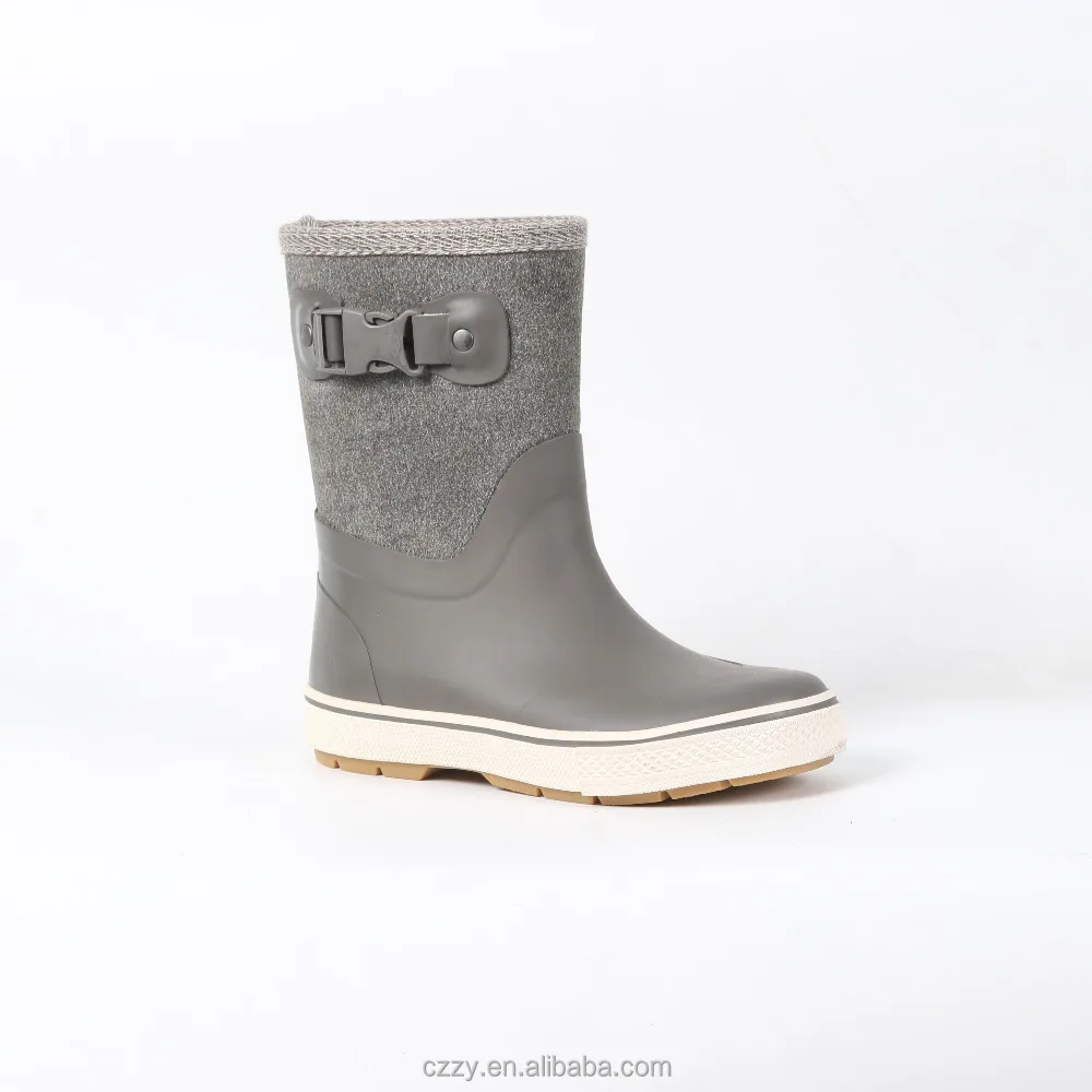 
 Дешевые детские резиновые сапоги с тканевым верхом  