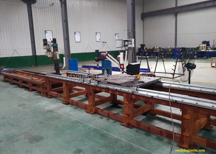 Telescopic hydraulic cylinder honing machine