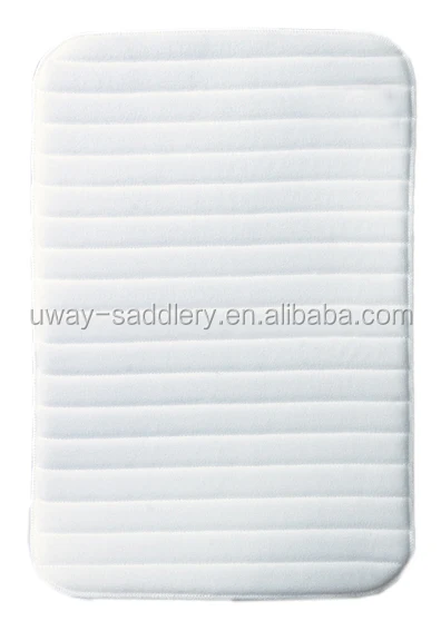 Soft padded horse leg bandage