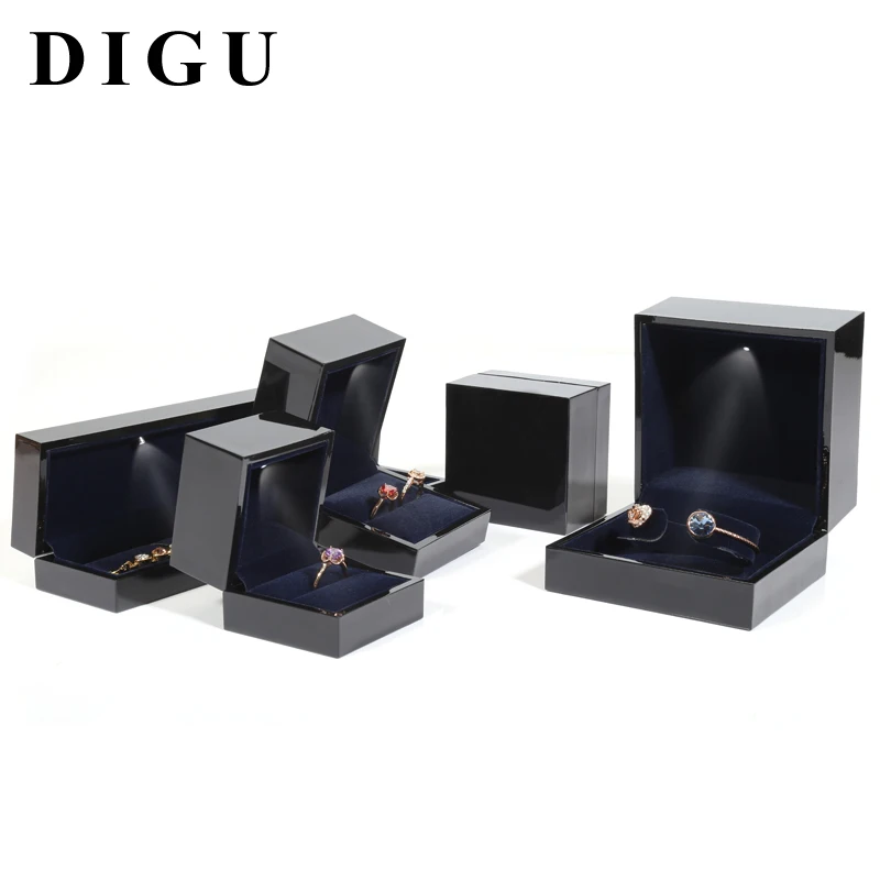 Digu  black lacquer logo silk screen luxury led jewellery package custom ring boxes jewelry box with lights