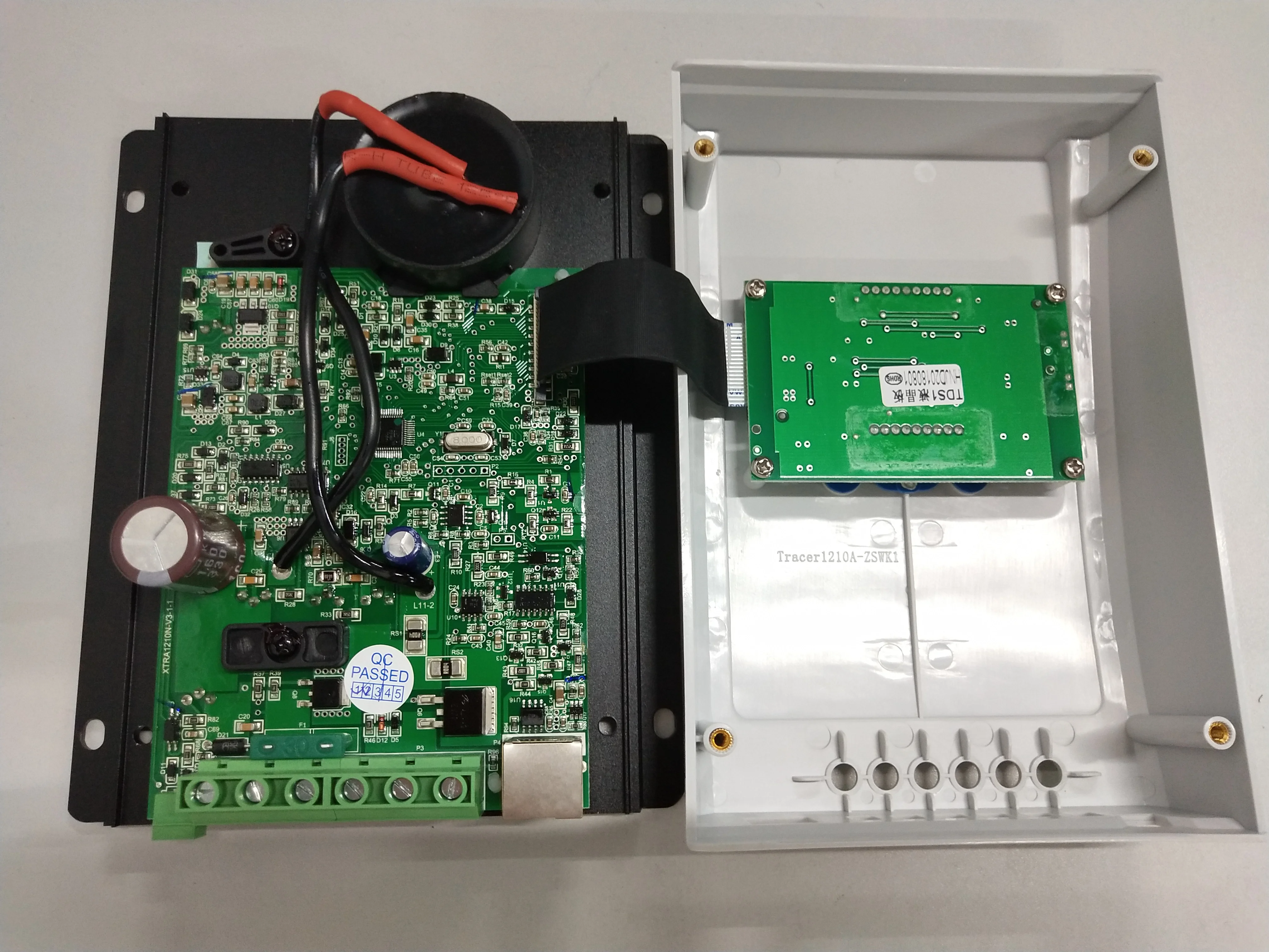 EPsolar 10A 20A 30A 40A mppt solar charge controller regulator 30amp 12V 24V auto with LCD Tracer3210AN 2210AN 4210AN EPEVER