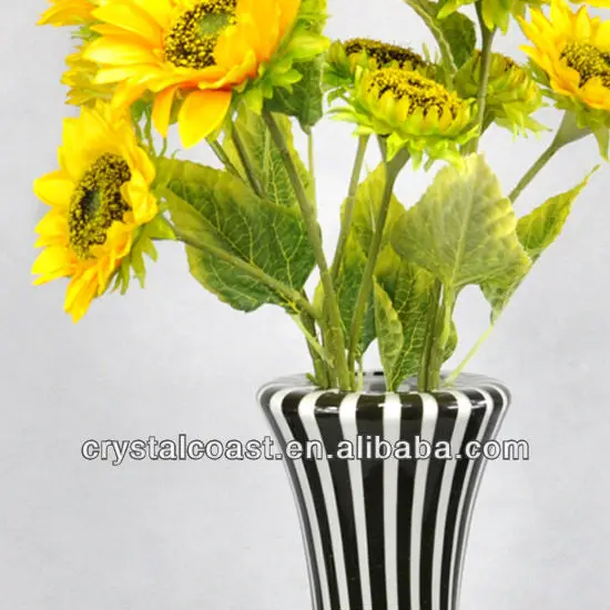 Tall black and white glass vases wholesale for restaurant