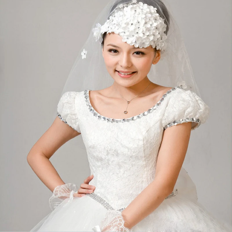 
Bridal Accessories Hot Sell Luxury Elegant Appliqued Lace Bridal Veils Bridal headdress Wedding Veils 