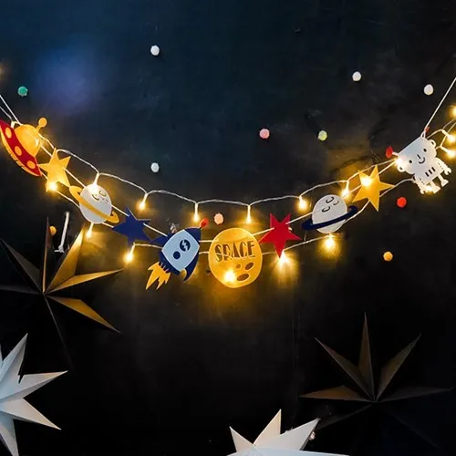 2019 new fashion eco friendly wool felt rocket and space men boy living room wall decoration toys