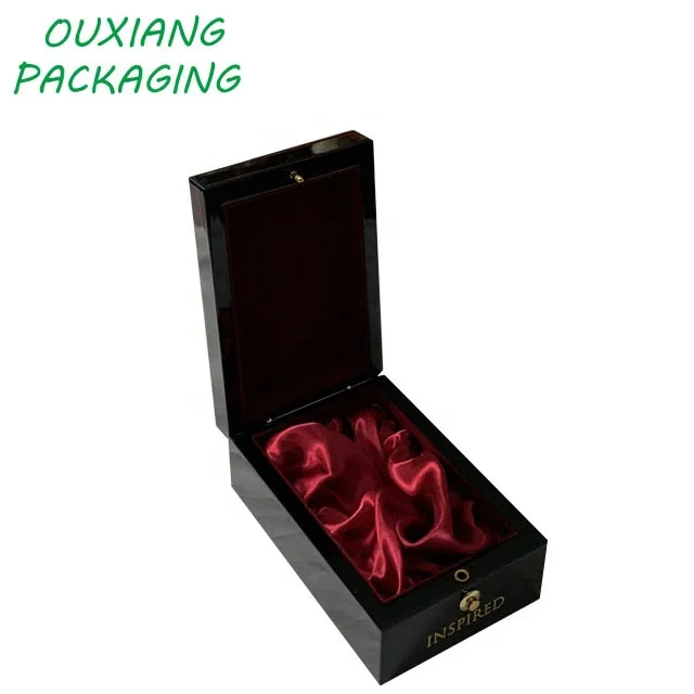 luxury piano black lacquer finish metal sticker logo perfume bottle gift box