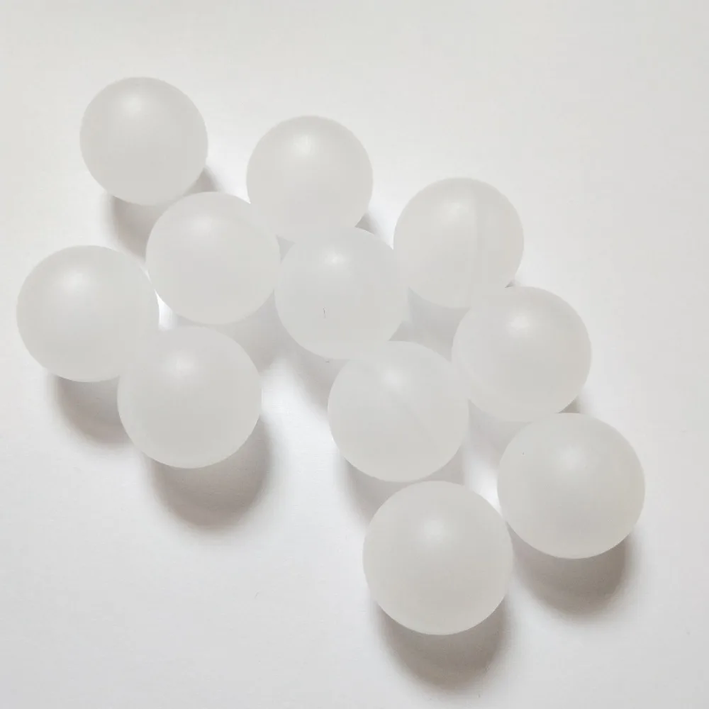 Hollow plastic cooking ball