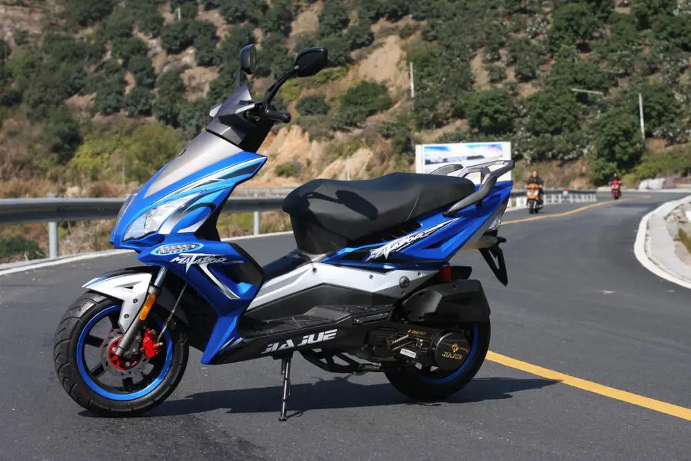 Матадор четырехтактный двигатель с воздушные охлаждением 4-тактный новый скутер 150cc для верховой езды