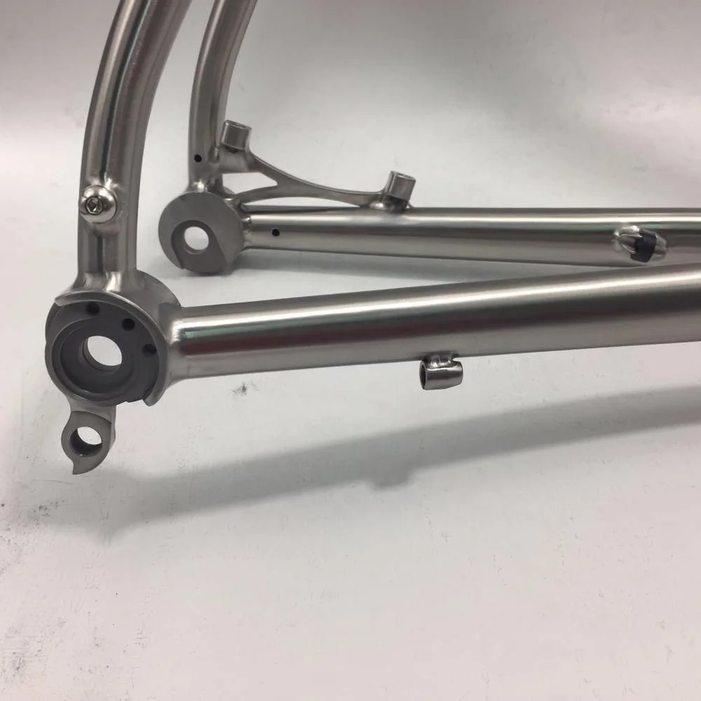 Waltly light weight titanium road bike frame with standard post mount disc brake
