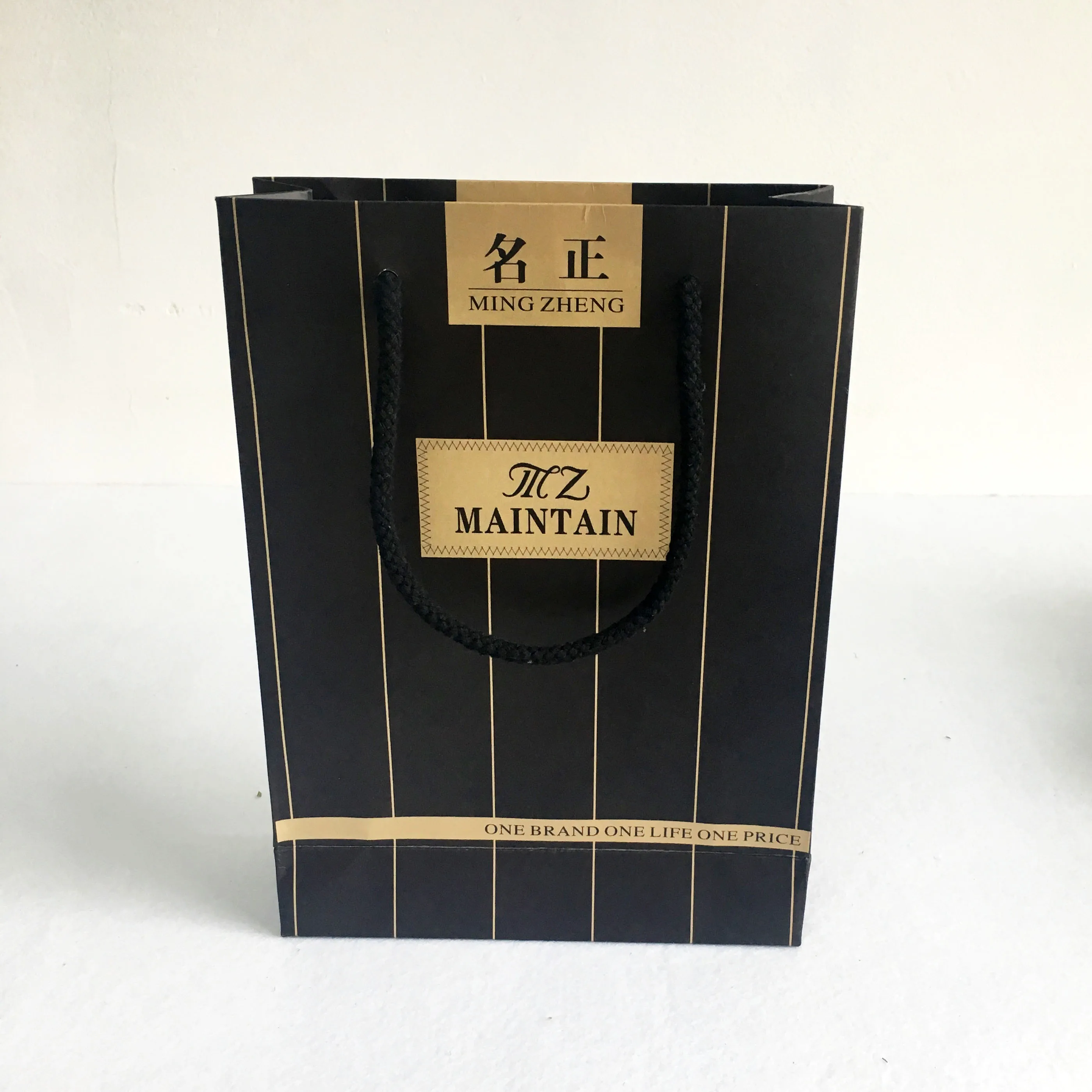 Factory Sale High Capacity Custom logo Printed Long Handle Folding Kraft Paper Bag