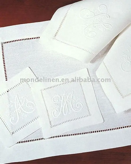 
monogrammed placemat coaster tablemat 
