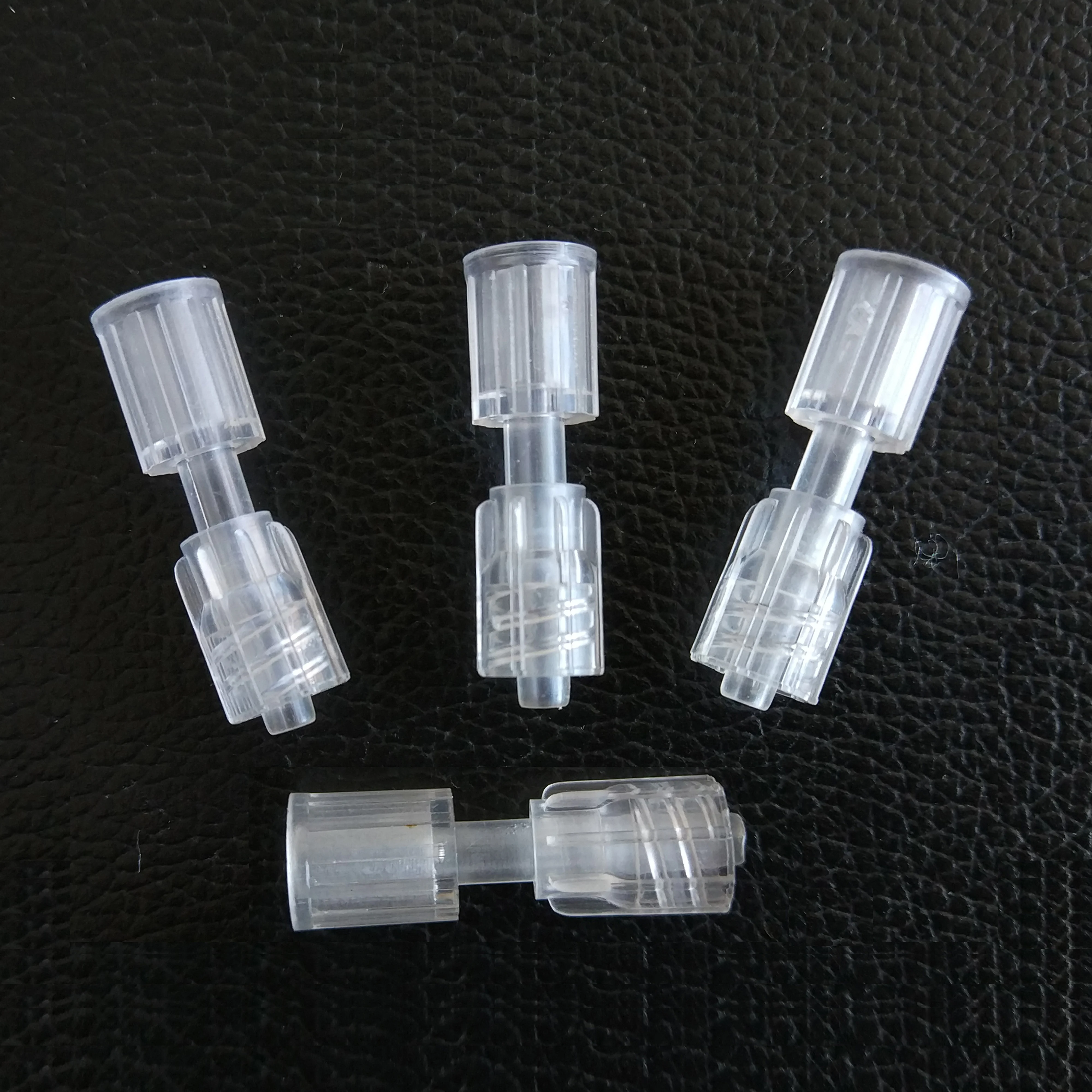 Гнездовые разъемы для блокировки