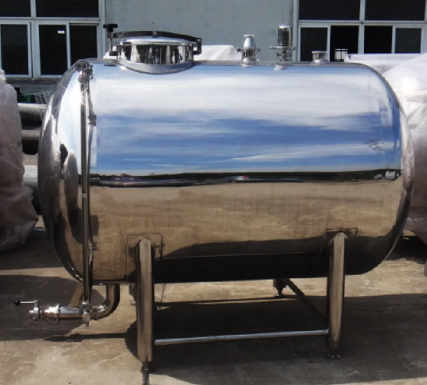 Stainless steel horizontal-type storage tank