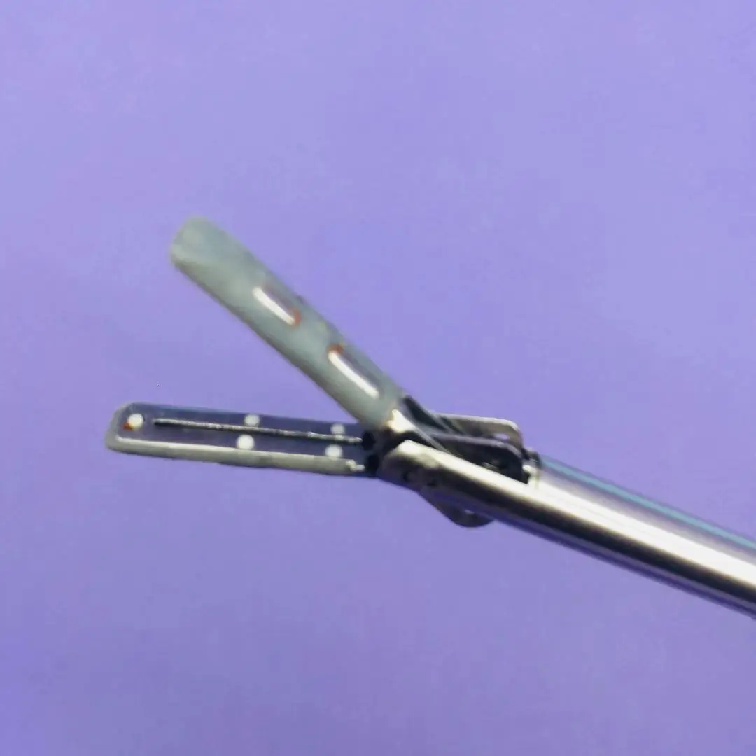 Electrocoagulation laparoscopic bipolar forceps electrosurgical instrument