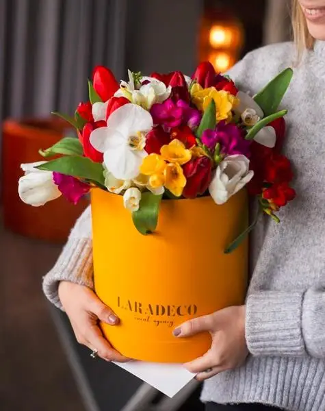 Different design flower packaging boxes