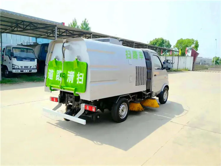 Factory Sale Bottom Price 4*2 LHD Mini Street Sweeper Truck HOT SALE 2m3 Road