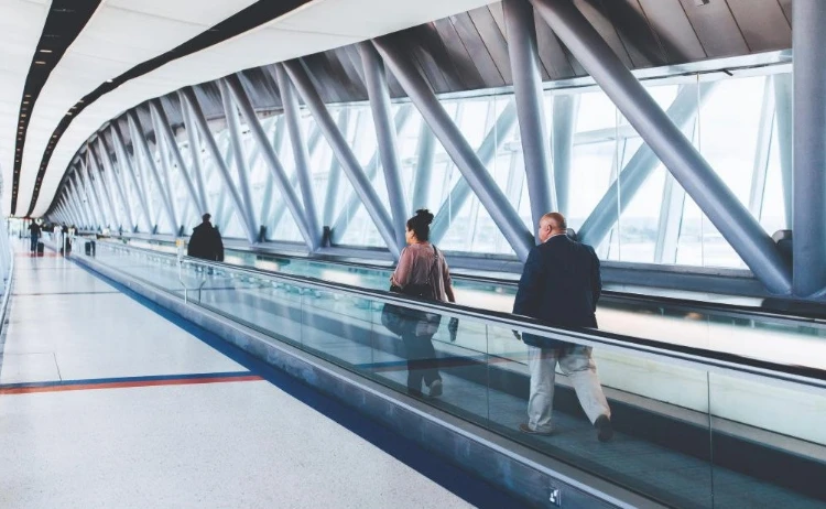 CE EAC Certified Endurable Stable Running Top Quality Moving Sidewalk