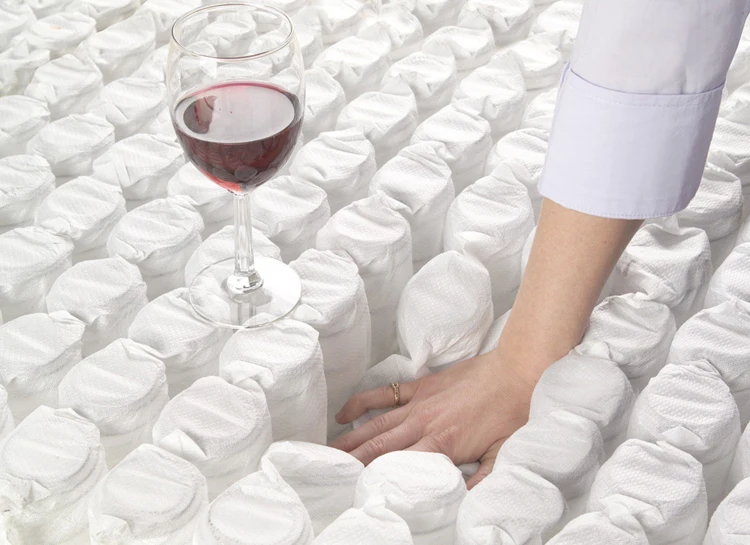 Diglant queen folding latex 7-zone latex mattress