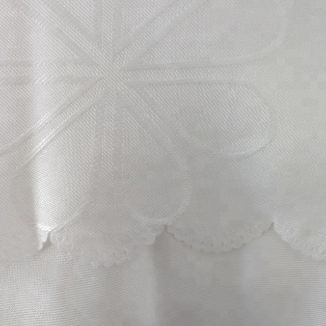 polyester table cloth tablecloth for wedding or kitchen table cover made in China