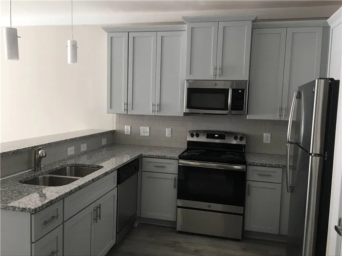 Shaker style kichen cabinet design