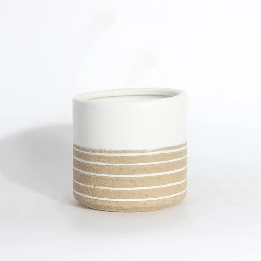 Wholesale Garden decoration white and yellow cheap ceramic cup shaped flower pots