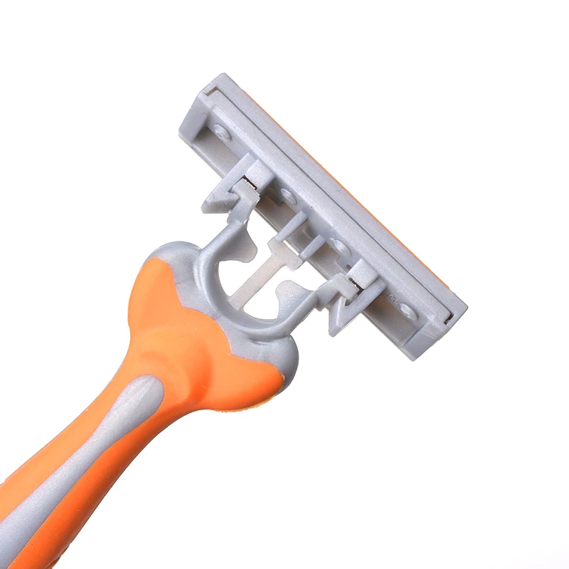 hot selling triple  disposable balde male shaving razor in supermarket