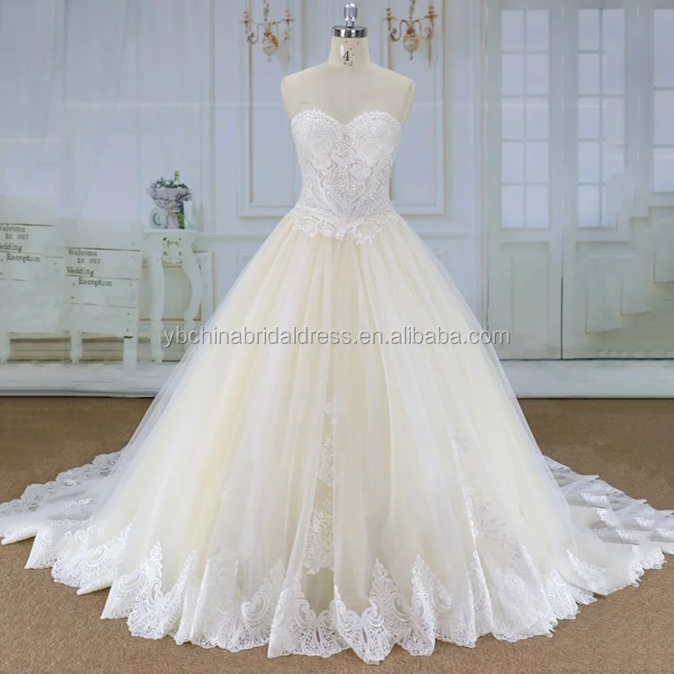 
Newest finished samples with sweetheart french lace illusion ball gown wedding dress 