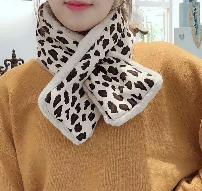 
Luxe fake fur neckerchief loop scarf winter warm leopard scarf rabbit fur scarf factory direct sale 