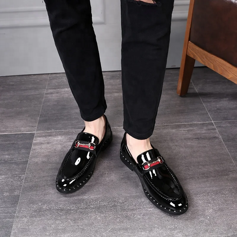 SS0342 модные 2018 стильные мужские тапочки из ПУ-кожи, кожаные сапоги; Новинка для мужчин; Повседневная обувь с заклепками; Туфли-лодочки
