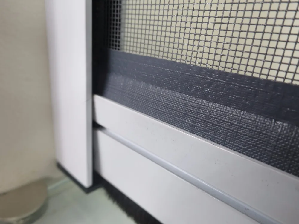Customized Top Quality Adjustable Roller Screen Door Aluminum Frame Mosquito Net Insect Screen Door