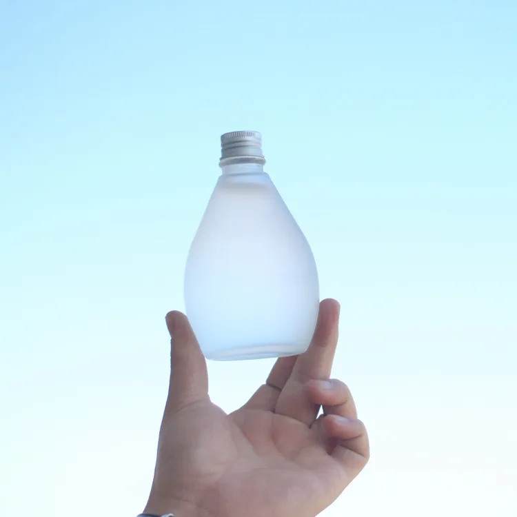 Wholesale 280ml 350ml 500ml clear glass bottles for juice