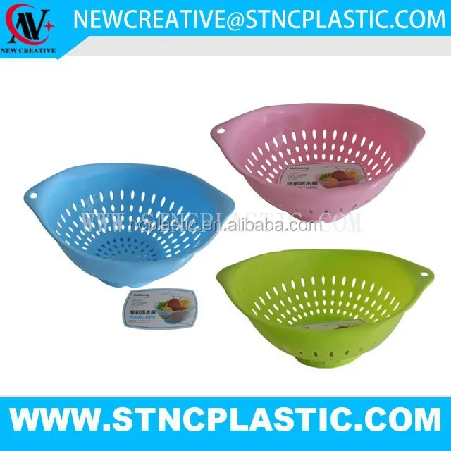 medium sized transparent fruit plastic card skimmer with handle