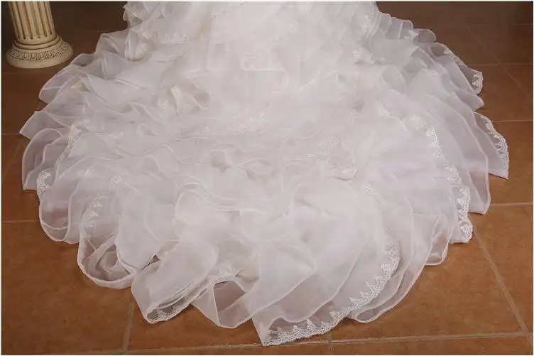 Lace Appliqued Ball Gown Designs 2022 Long Floor Length Custom Made Formal Bridal Gowns Designs NW050 long trail wedding dress