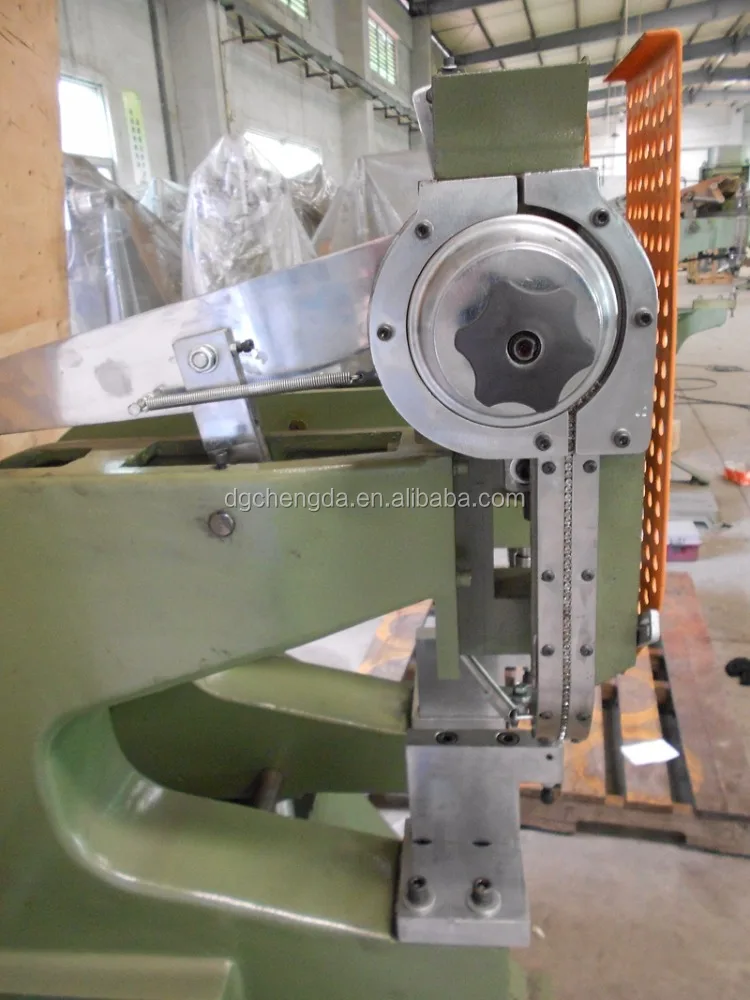 CD automatic double head eyelet buttonhole machine
