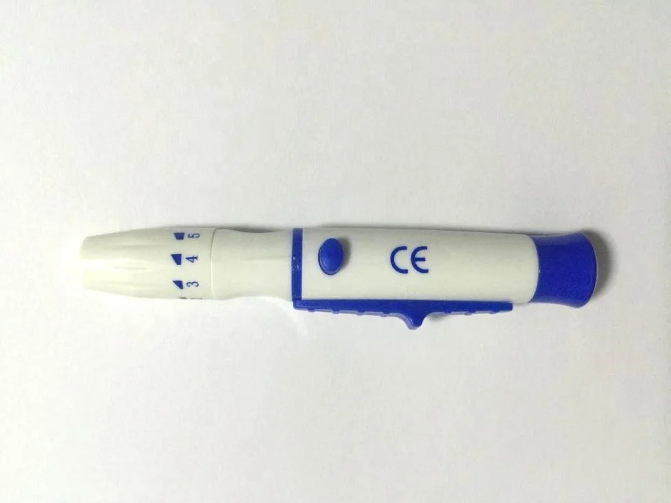 Домашний монитор уровня глюкозы в крови с использованием кодовой полоски для тестирования крови