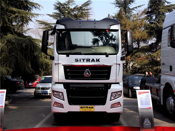SITRAK 390 HP 6X4 RHD Light weight Tractor Truck for towing tank semi trailer for Zimbabwe