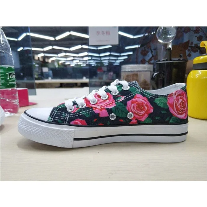 
Latest Arrival Floral Canvas Shoes Women Skateboarding Shoes 